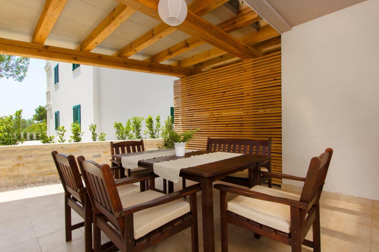 Apartmani Gnjidic Srima Exterior photo
